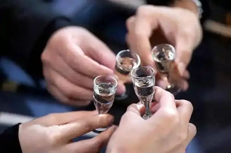 Ngày càng nhiều người tử vong vì ung thư gan? Bác sĩ khuyên: Trời lạnh thà ngồi không, còn hơn làm 5 việc này- Ảnh 1.