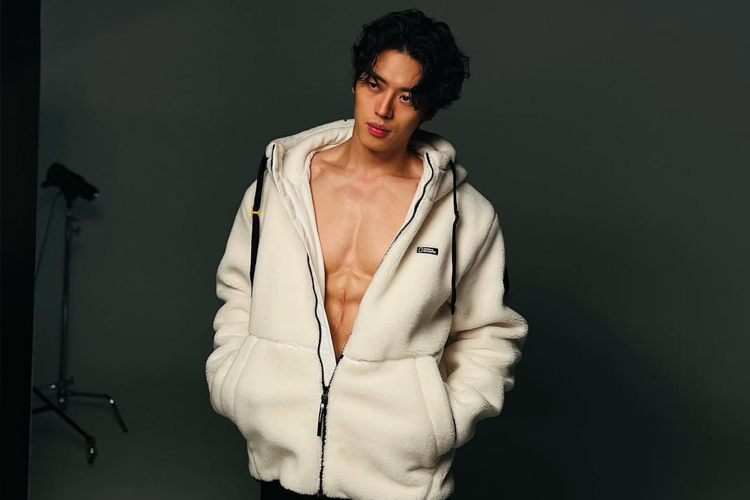 Chưa từng có: "Nam thần màn ảnh" hiến đến 70% gan để cứu sống mẹ!- Ảnh 7.