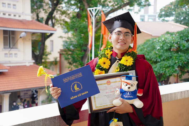 Cử nhân AI đầu tiên tốt nghiệp xuất sắc, 22 tuổi trở thành trợ giảng đại học- Ảnh 1.