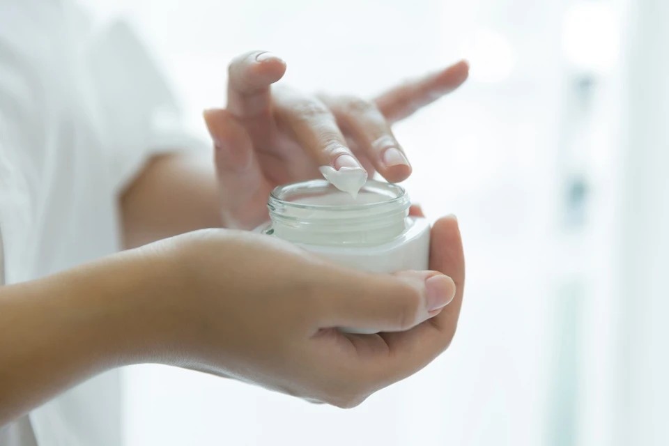 Đ&igrave;nh chỉ lưu h&agrave;nh, thu hồi to&agrave;n quốc 4 loại mỹ phẩm do sai lệch c&ocirc;ng thức v&agrave; nh&atilde;n m&aacute;c- Ảnh 1.