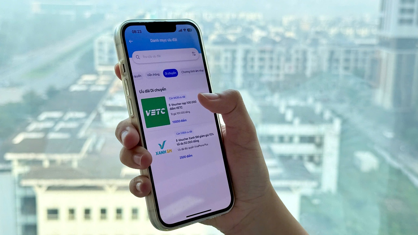 VinaPhone Plus chơi lớn cuối năm: Giảm 15% Xanh SM, tặng đến 400.000 đồng phí VETC – đi chill nhẹ ví!- Ảnh 1. VinaPhone Plus chơi lớn cuối năm: Giảm 15% Xanh SM, tặng đến 400.000 đồng phí VETC – đi chill nhẹ ví!- Ảnh 1.