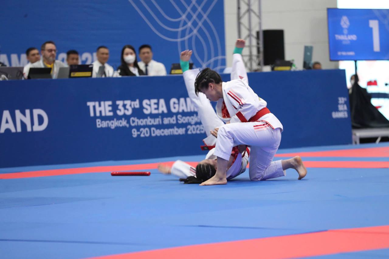 Lộ diện hai nữ VĐV giành huy chương đầu tiên cho Việt Nam tại SEA Games 33- Ảnh 5. Lộ diện hai nữ VĐV giành huy chương đầu tiên cho Việt Nam tại SEA Games 33- Ảnh 5.