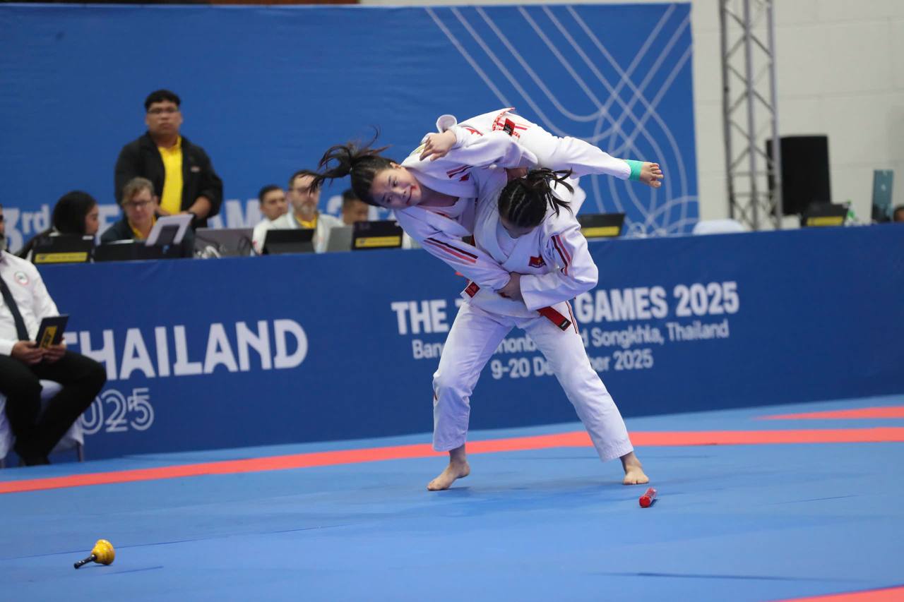 Lộ diện hai nữ VĐV giành huy chương đầu tiên cho Việt Nam tại SEA Games 33- Ảnh 4. Lộ diện hai nữ VĐV giành huy chương đầu tiên cho Việt Nam tại SEA Games 33- Ảnh 4.