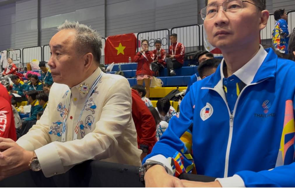 Tuyển thủ Việt Nam ôm đầu buồn bã khi thua đầy tranh cãi ở chung kết SEA Games, BHL khiếu nại cực căng- Ảnh 17.