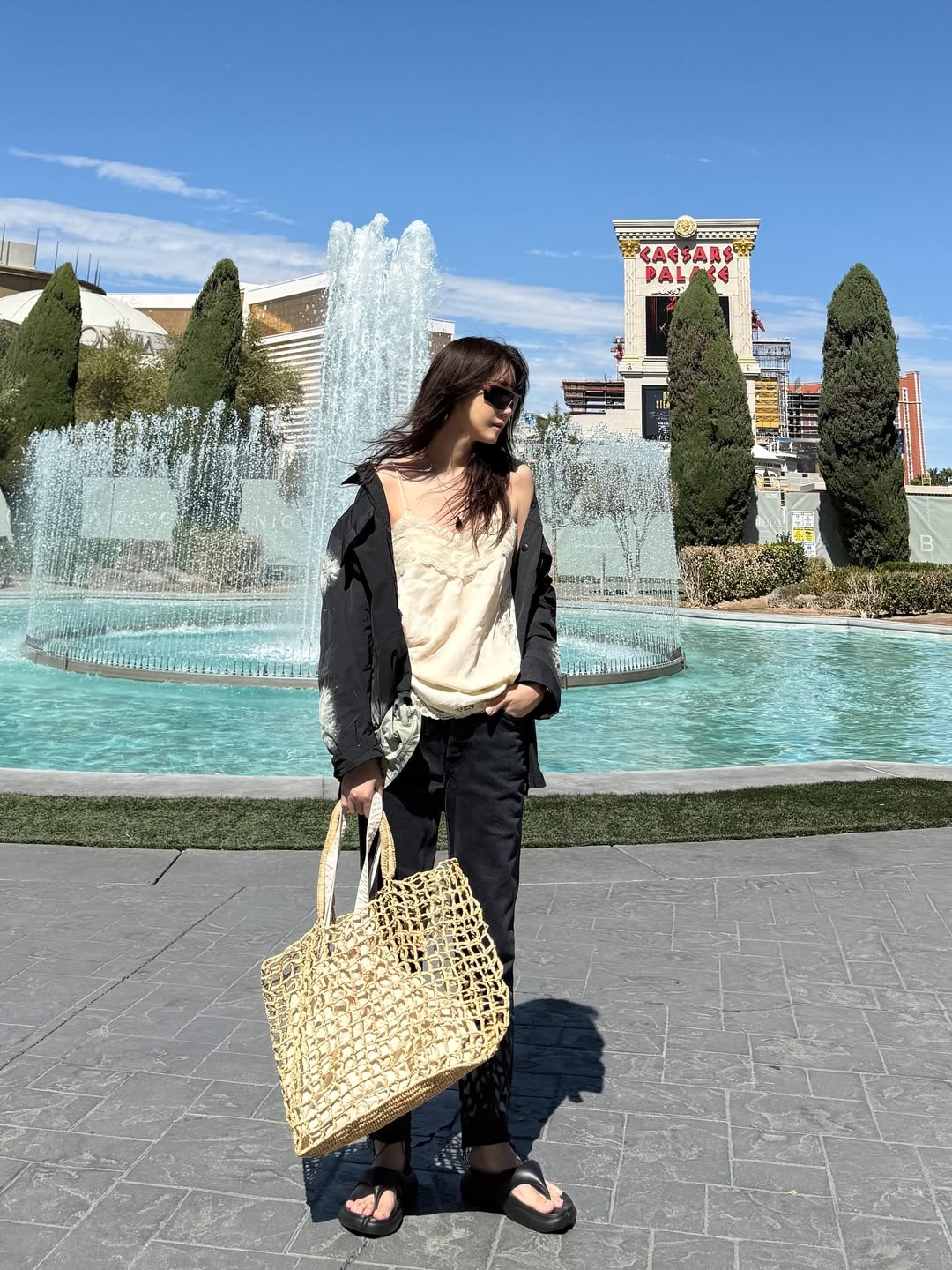 Mỹ nhân Penthouse gặp sự cố, liên tục che mặt, khiến gần 5 triệu người thắc mắc- Ảnh 17.