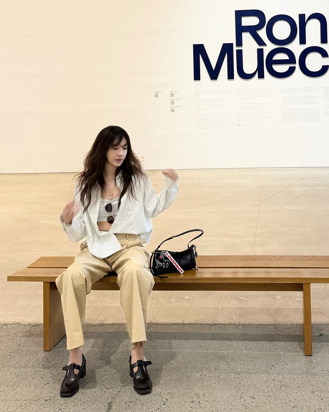 Mỹ nhân Penthouse gặp sự cố, liên tục che mặt, khiến gần 5 triệu người thắc mắc- Ảnh 16.