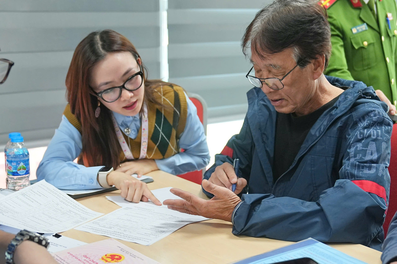 Người dân khu "đất kim cương" cạnh hồ Hoàn Kiếm nhận tiền đền bù dự án quảng trường- Ảnh 7.