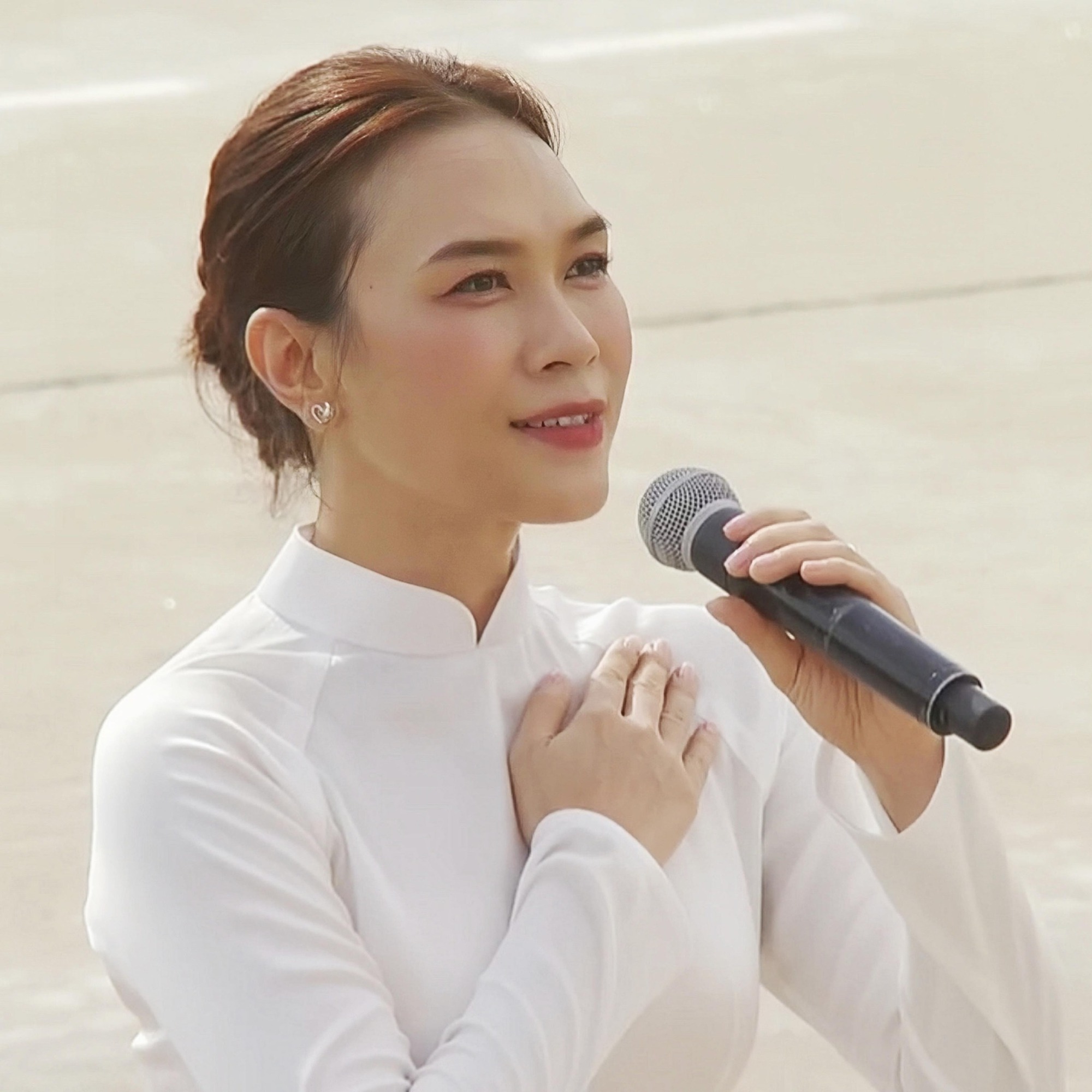 Mỹ Tâm từ chối hát lại ca khúc Đại lễ 2/9 khiến cả nước xúc động- Ảnh 2. Mỹ Tâm từ chối hát lại ca khúc Đại lễ 2/9 khiến cả nước xúc động- Ảnh 2.