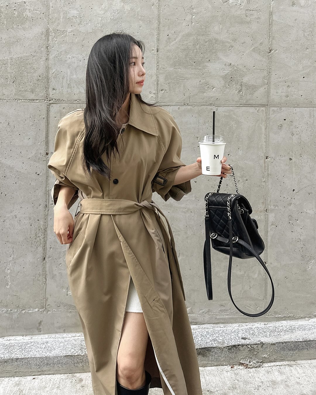 5 tông màu trang phục tôn da tốt nhất, mặc lên còn rất sang thì ai cũng phải có- Ảnh 2. 5 tông màu trang phục tôn da tốt nhất, mặc lên còn rất sang thì ai cũng phải có- Ảnh 2.