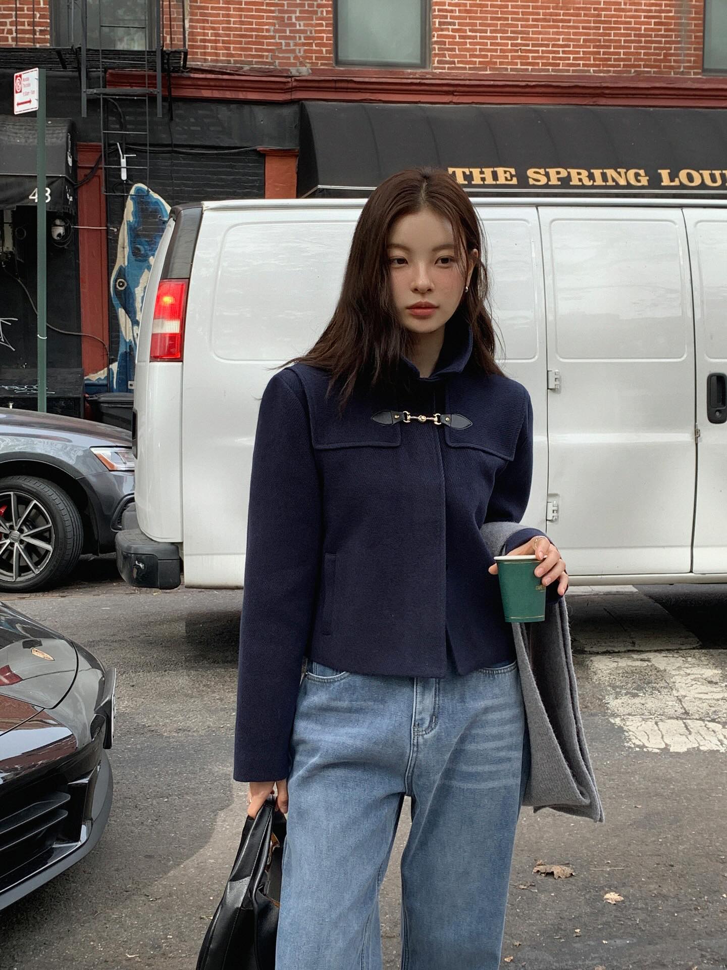 5 tông màu trang phục tôn da tốt nhất, mặc lên còn rất sang thì ai cũng phải có- Ảnh 12. 5 tông màu trang phục tôn da tốt nhất, mặc lên còn rất sang thì ai cũng phải có- Ảnh 12.