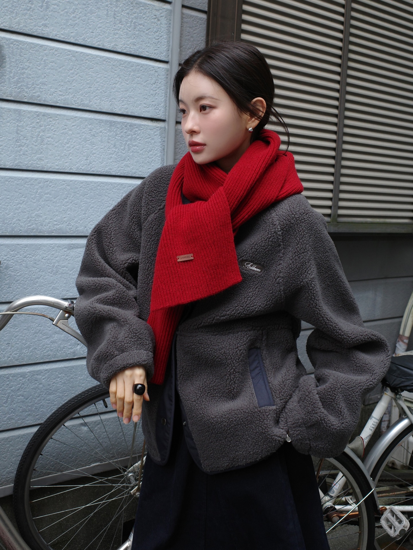 5 tông màu trang phục tôn da tốt nhất, mặc lên còn rất sang thì ai cũng phải có- Ảnh 5. 5 tông màu trang phục tôn da tốt nhất, mặc lên còn rất sang thì ai cũng phải có- Ảnh 5.