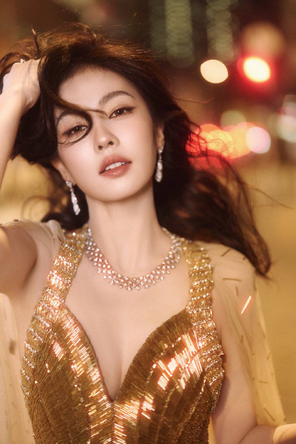 Nhìn mỹ nhân này cúi chào mà ngỡ mộng cảnh ngàn năm: Người đẹp làm gì cũng đẹp, đóng phim nào nghiện nặng phim đó- Ảnh 2. Nhìn mỹ nhân này cúi chào mà ngỡ mộng cảnh ngàn năm: Người đẹp làm gì cũng đẹp, đóng phim nào nghiện nặng phim đó- Ảnh 2.