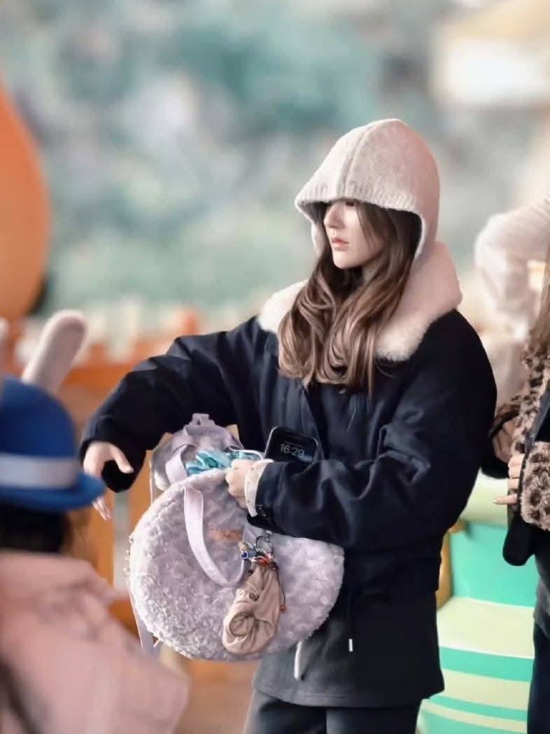 Trung Quốc 1,4 tỷ dân không ai cản nổi Triệu Lộ Tư- Ảnh 2. Trung Quốc 1,4 tỷ dân không ai cản nổi Triệu Lộ Tư- Ảnh 2.