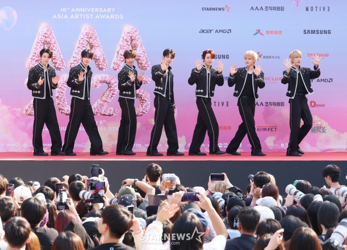 Màn đổi đời không ngờ: Chàng trai thiếu tiền mua vé AAA, 2 năm sau thành 