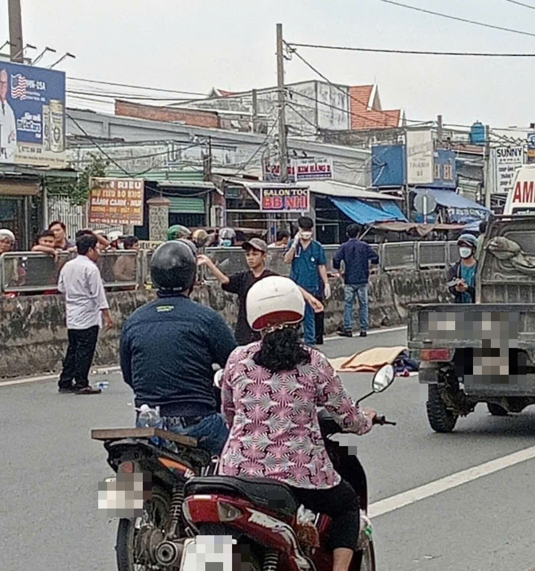 Tai nạn đau lòng ở Đồng Tháp khiến 2 người chết tại chỗ- Ảnh 1. Tai nạn đau lòng ở Đồng Tháp khiến 2 người chết tại chỗ- Ảnh 1.