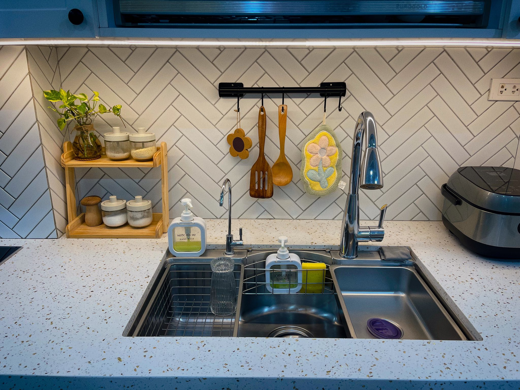 Cô vợ Hà Nội chia sẻ: Dành gần hết thời gian rảnh giữ nhà sạch bóng, tôi tìm lại được sự an yên mỗi ngày- Ảnh 22. Cô vợ Hà Nội chia sẻ: Dành gần hết thời gian rảnh giữ nhà sạch bóng, tôi tìm lại được sự an yên mỗi ngày- Ảnh 22.