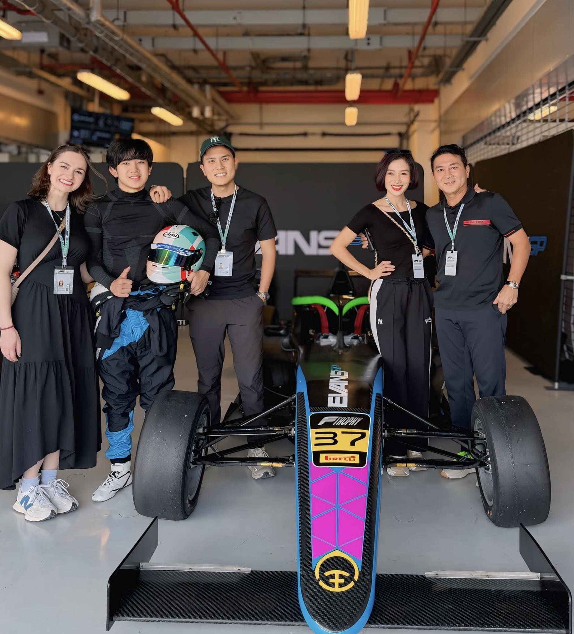 Mối quan hệ của Hoa khôi Thu Hương và con riêng của chồng- Ảnh 3.