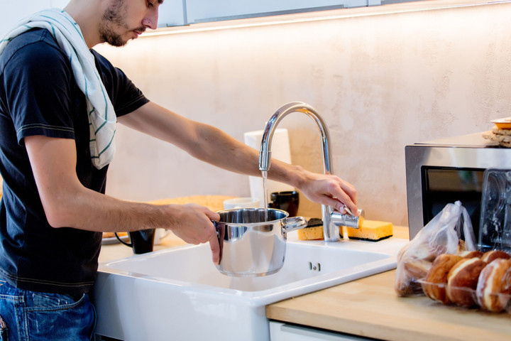 Có nên trực tiếp dùng nước máy để nấu ăn?- Ảnh 1.