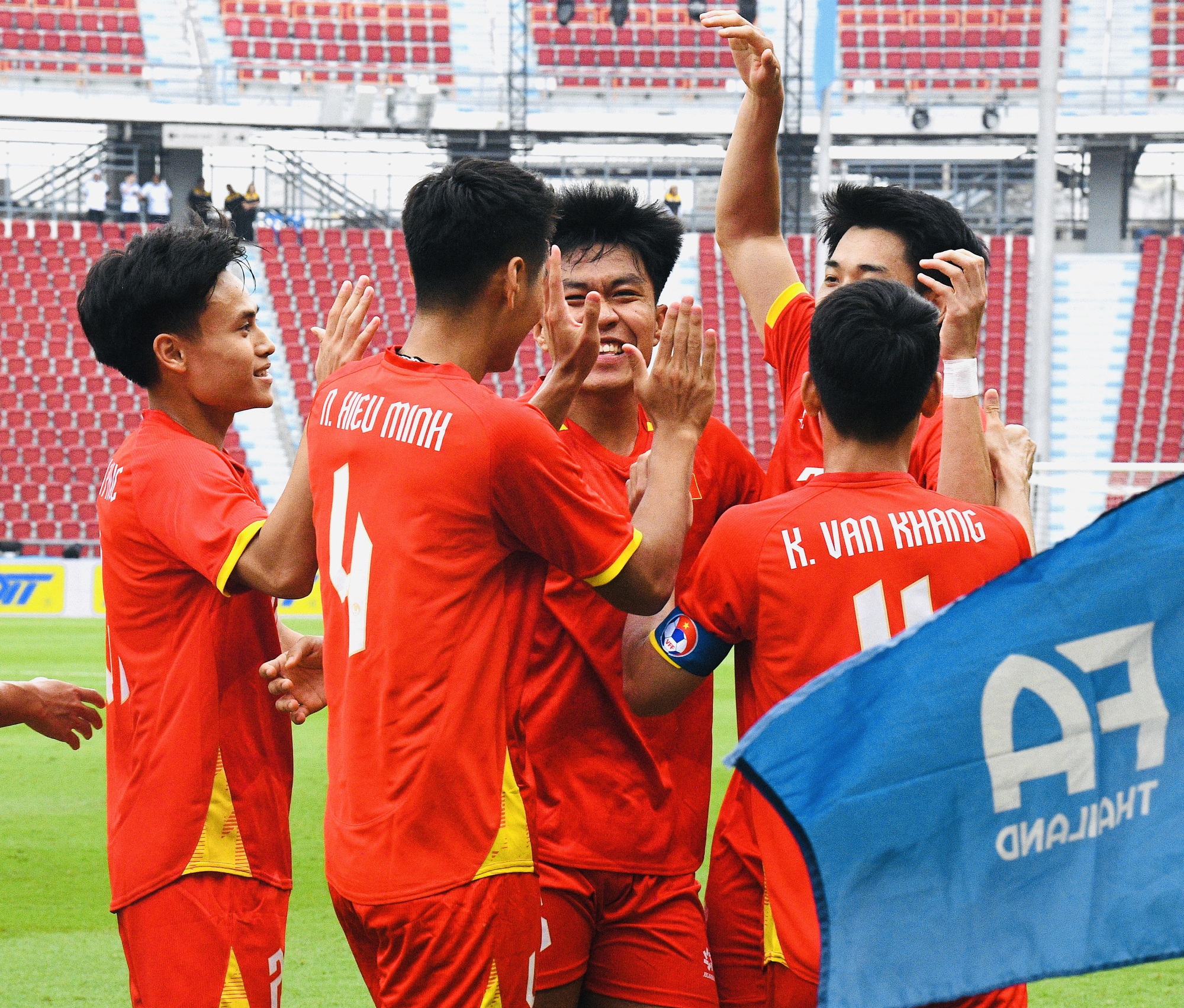 Trai đẹp U22 Việt Nam phong độ chói sáng Trai đẹp U22 Việt Nam phong độ chói sáng