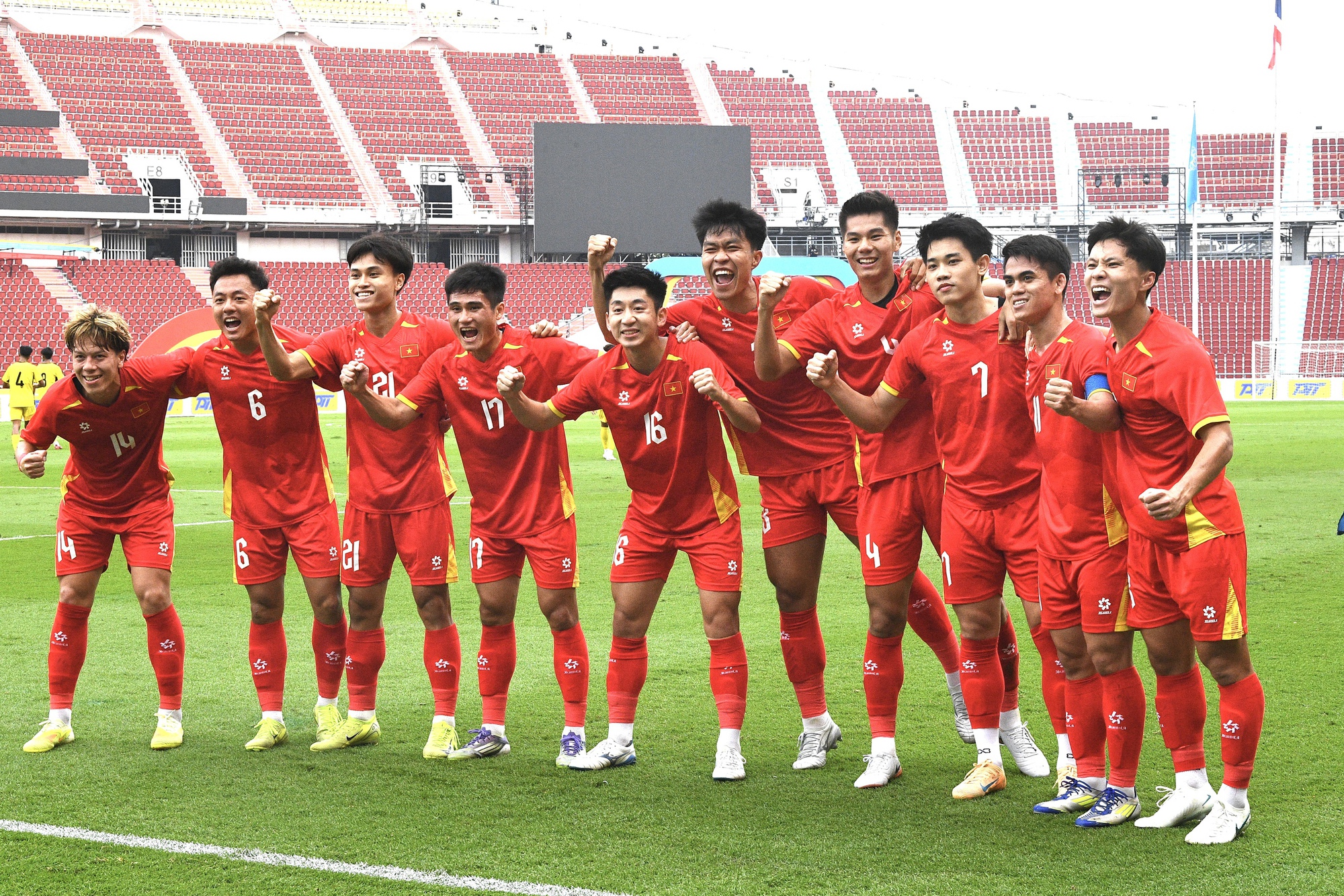 Trai đẹp U22 Việt Nam phong độ chói sáng Trai đẹp U22 Việt Nam phong độ chói sáng