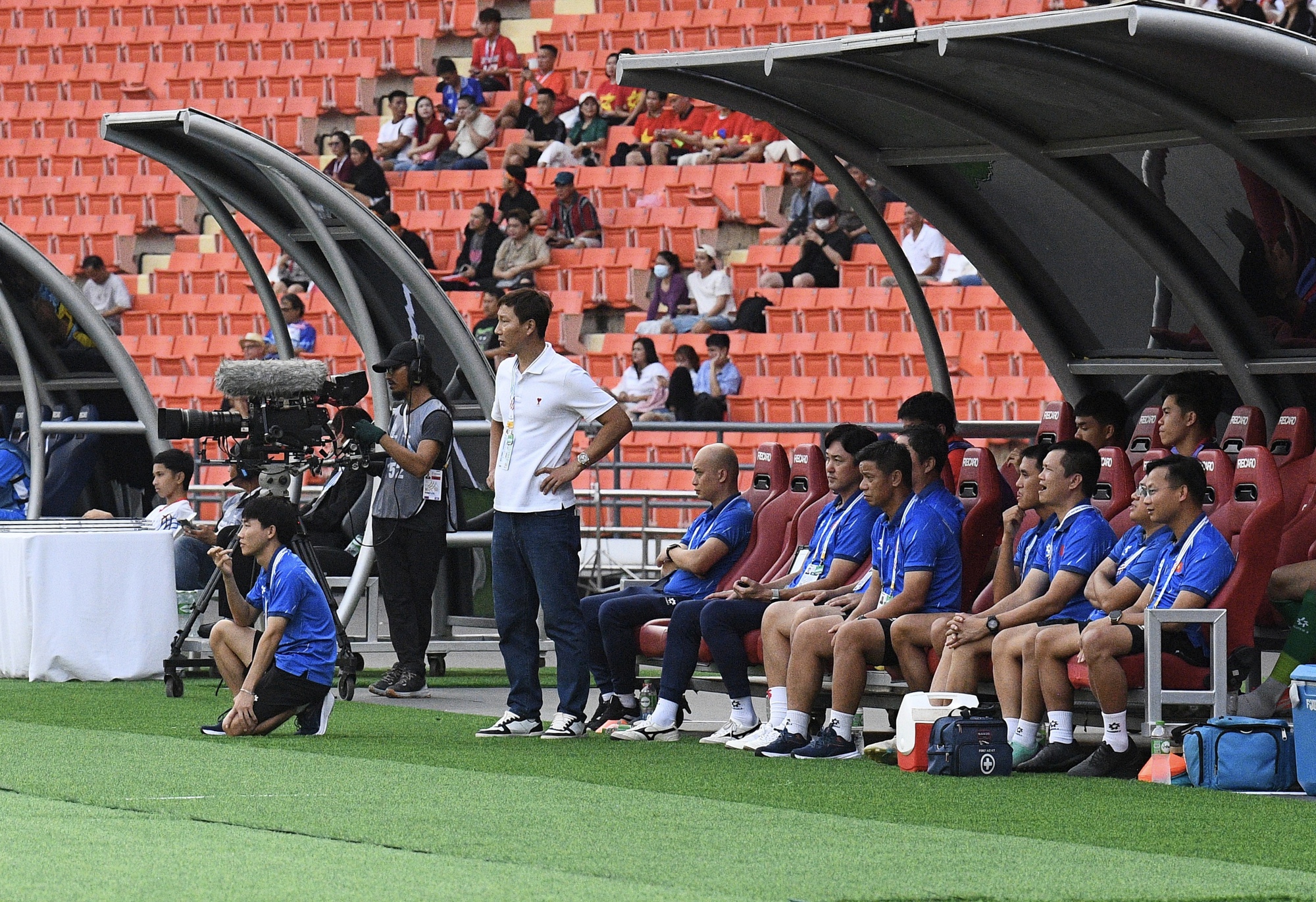 Chỉ đạo U22 Việt Nam cực căng, HLV Kim Sang-sik lộ luôn Chỉ đạo U22 Việt Nam cực căng, HLV Kim Sang-sik lộ luôn