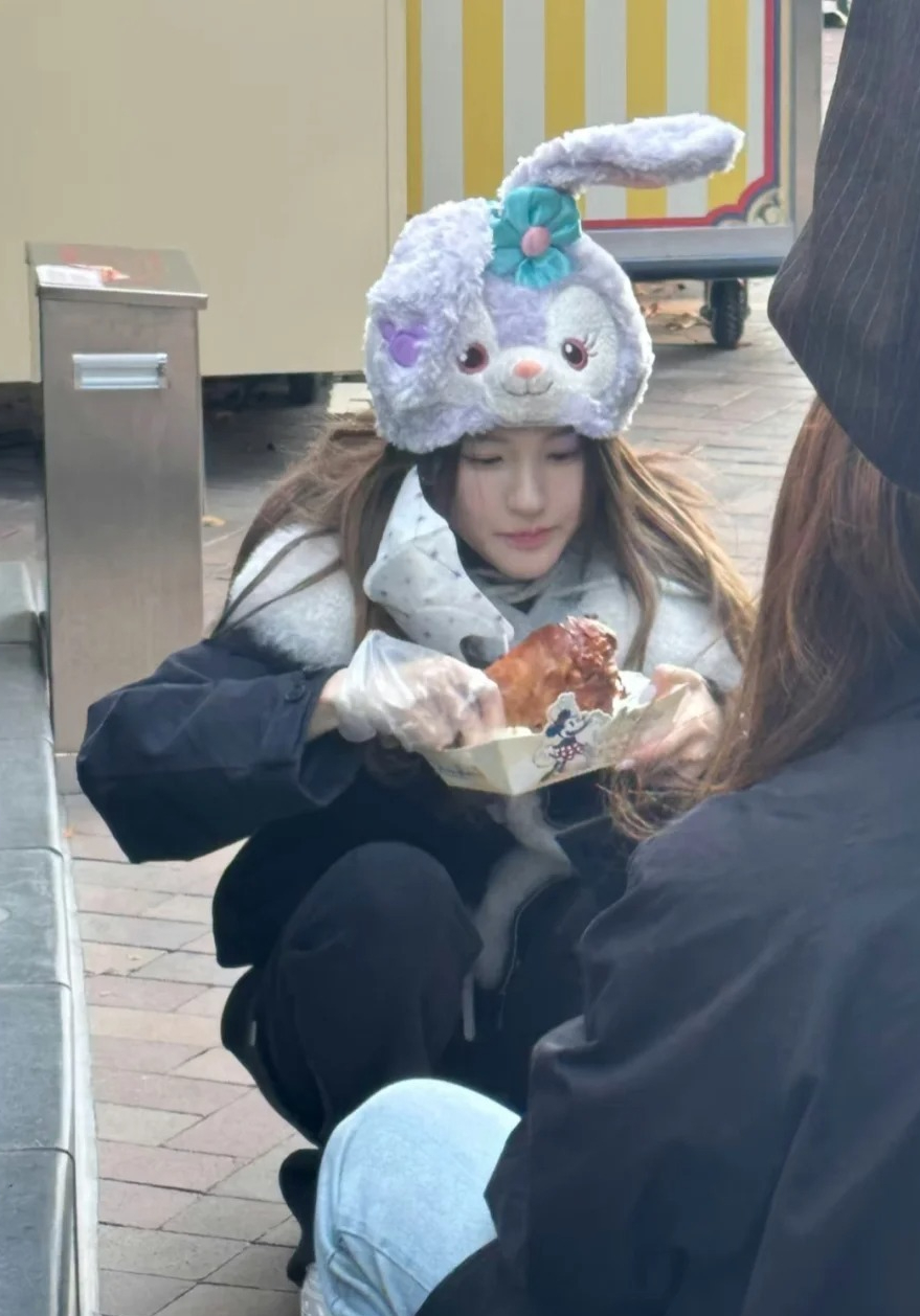 Trung Quốc 1,4 tỷ dân không ai cản nổi Triệu Lộ Tư- Ảnh 6. Trung Quốc 1,4 tỷ dân không ai cản nổi Triệu Lộ Tư- Ảnh 6.