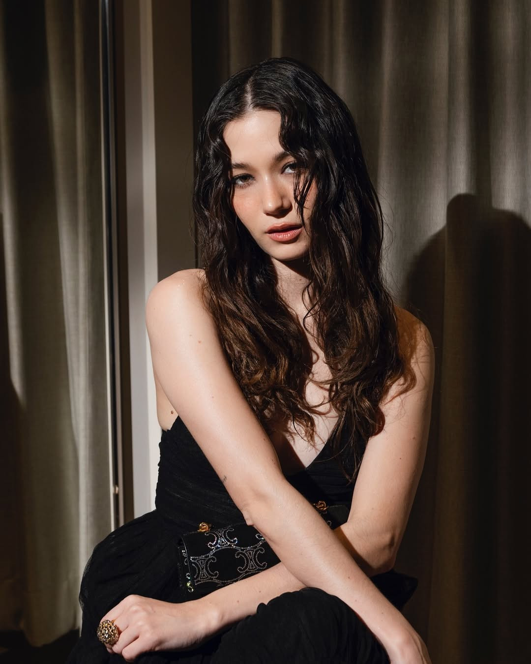 Nhan sắc nữ ca sĩ hát nhép 100% ở khai mạc SEA Games 33- Ảnh 4.