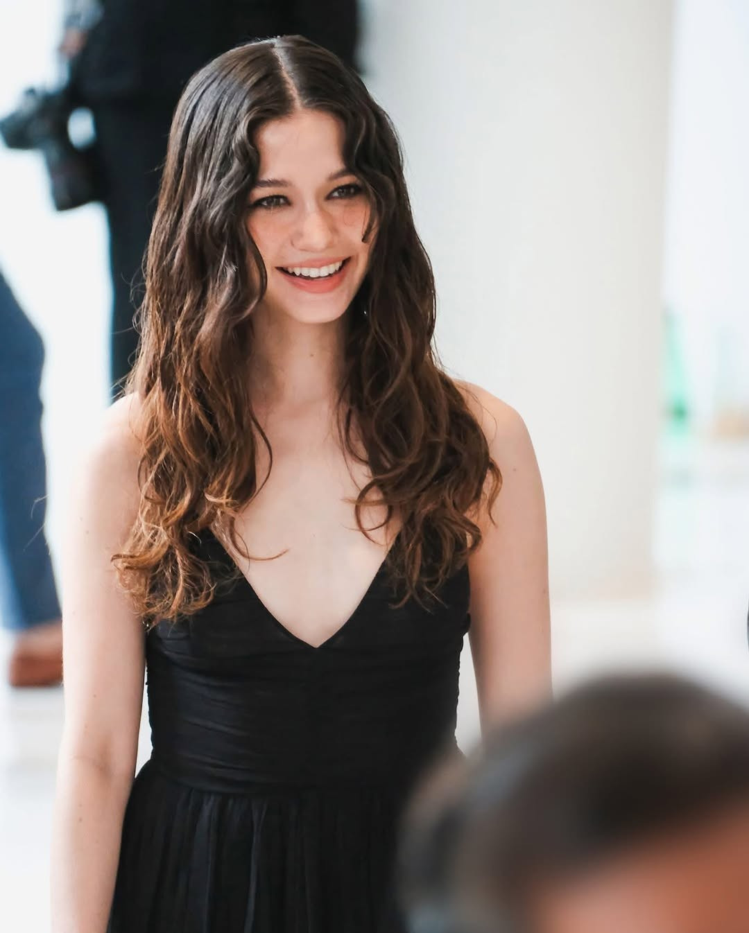 Nhan sắc nữ ca sĩ hát nhép 100% ở khai mạc SEA Games 33- Ảnh 5.