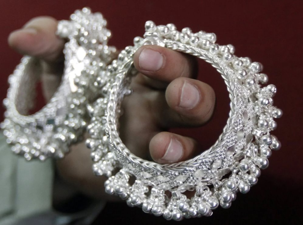 Một tài sản giá tăng 102%, bỏ xa vàng, dự kiến chưa dừng đà tăng: Gây sốt từ giới đầu tư đến nhà sản xuất- Ảnh 1.