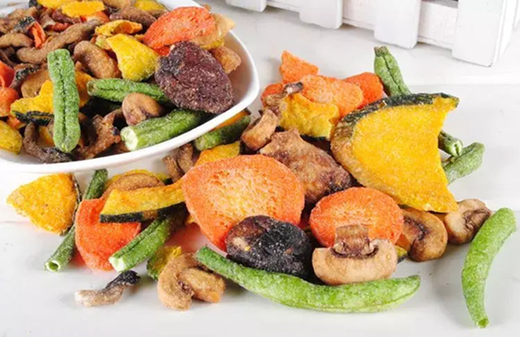 Ngày càng nhiều người tử vong vì biến chứng bệnh tiểu đường, bác sĩ cảnh báo: Thà nhịn đói còn hơn ăn 6 đồ ăn vặt này- Ảnh 1.