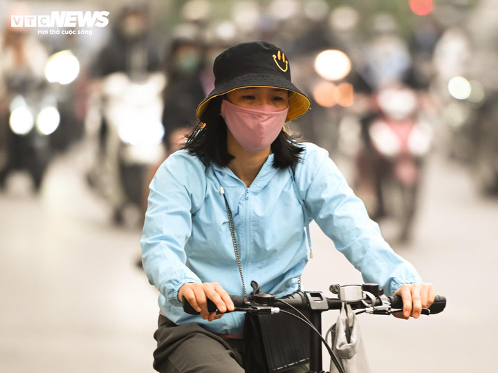 Ô nhiễm không khí ở Hà Nội leo thang, loạt điểm cảnh báo tím- Ảnh 9.