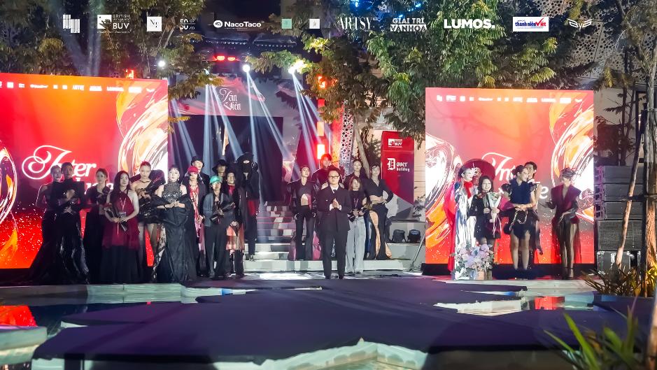 Hút mắt với show thời trang “Tàn Viên" đậm chất cá tính của sinh viên BUV- Ảnh 1. Hút mắt với show thời trang “Tàn Viên" đậm chất cá tính của sinh viên BUV- Ảnh 1.