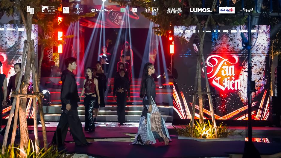 Hút mắt với show thời trang “Tàn Viên" đậm chất cá tính của sinh viên BUV- Ảnh 2. Hút mắt với show thời trang “Tàn Viên" đậm chất cá tính của sinh viên BUV- Ảnh 2.