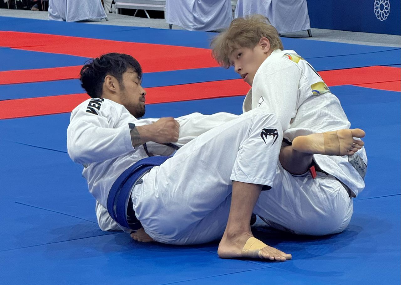 Cận cảnh visual cực phẩm của võ sĩ Việt Nam tại SEA Games, chiều cao 1m83 lý tưởng, nhìn body mới choáng- Ảnh 7.