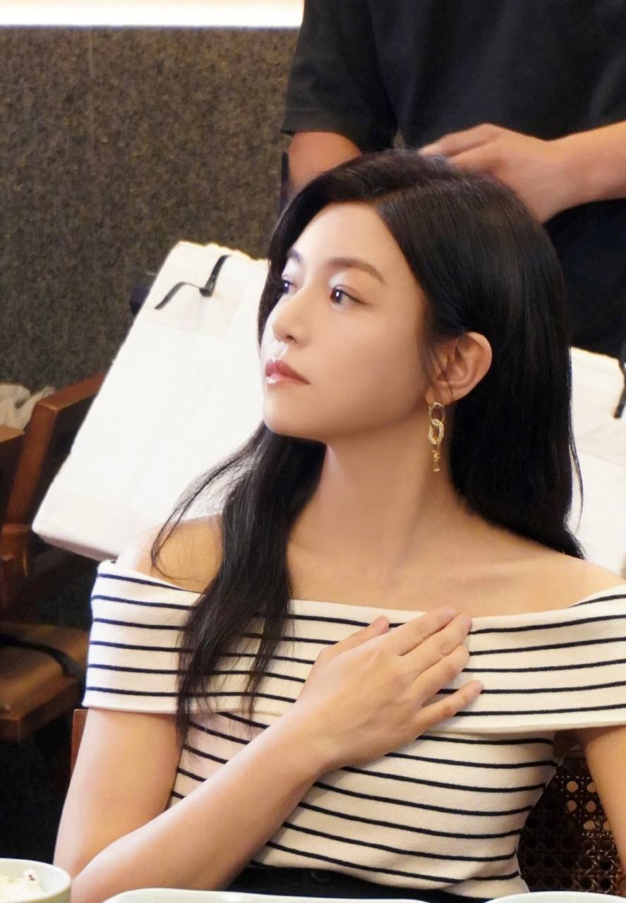 Tình trạng da khó tin của Trần Nghiên Hy- Ảnh 9.