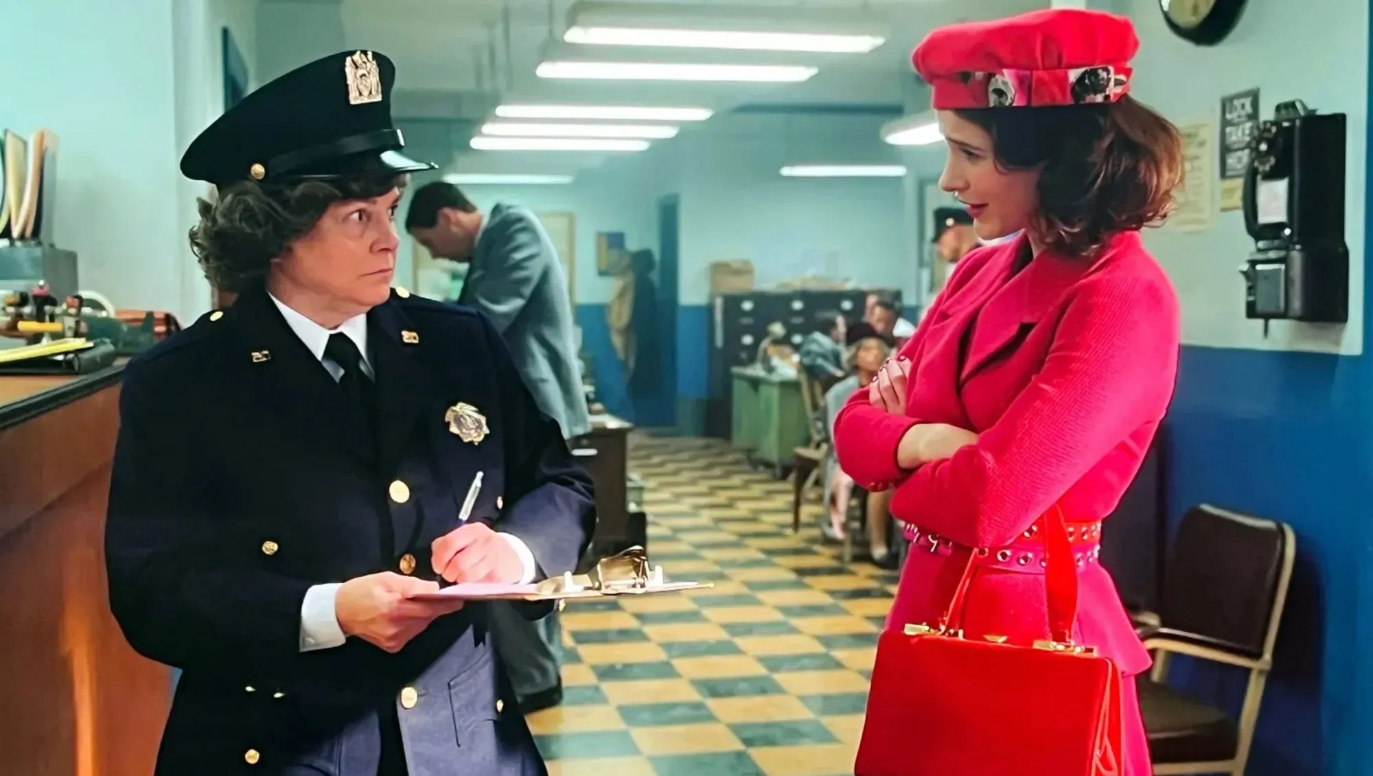 Clip: Nữ diễn viên nổi tiếng bị xe tông chết khi đang đi bộ trên đường- Ảnh 3. Clip: Nữ diễn viên nổi tiếng bị xe tông chết khi đang đi bộ trên đường- Ảnh 3.