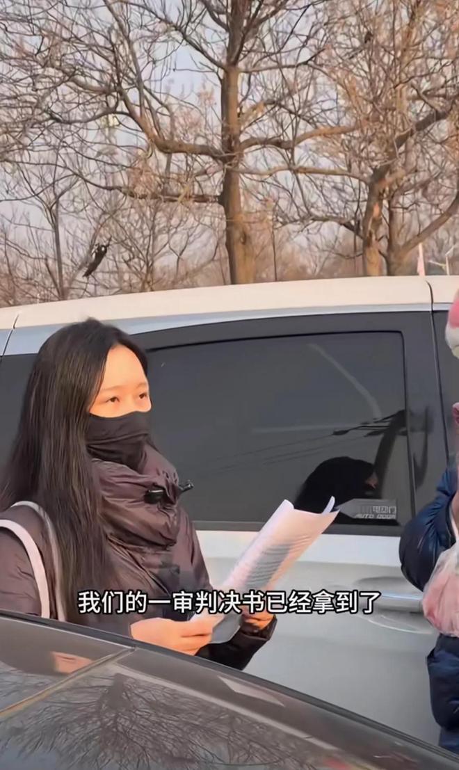 Cô gái bỏ việc, kiên trì đấu tranh 1.185 ngày đòi lại công bằng cho chó cưng bị đầu độc đến tử vong chỉ vì hàng xóm “không thích chó”- Ảnh 4. Cô gái bỏ việc, kiên trì đấu tranh 1.185 ngày đòi lại công bằng cho chó cưng bị đầu độc đến tử vong chỉ vì hàng xóm “không thích chó”- Ảnh 4.