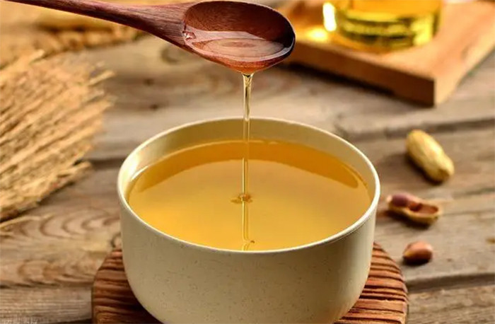 3 sai lầm khi sử dụng dầu lạc biến lợi thành hại- Ảnh 2.