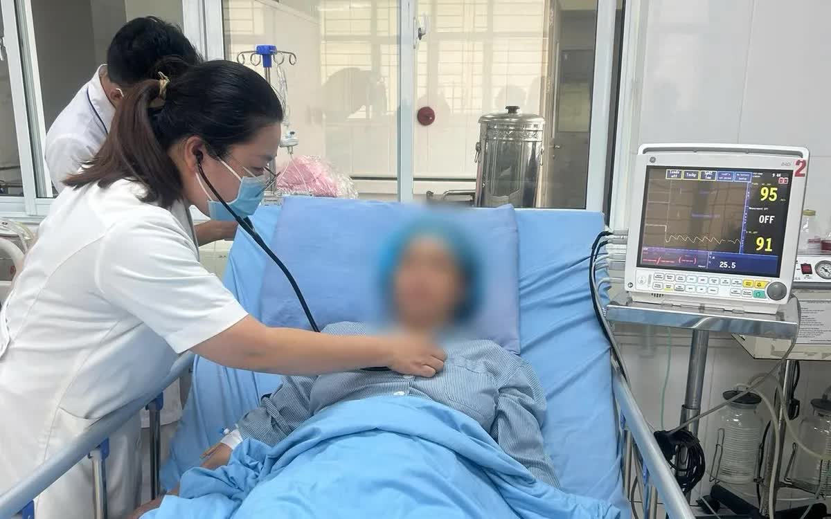 Nguy kịch sau đuối nước mặn, bệnh nhân được cứu sống sau 15 ngày hồi sức- Ảnh 1.