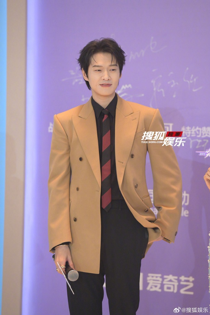 "Phú Sát Hoàng Hậu" Tần Lam tháo chạy khỏi "phi công" kém 10 tuổi vì liên tục bị ép buộc làm 3 điều này?- Ảnh 1.