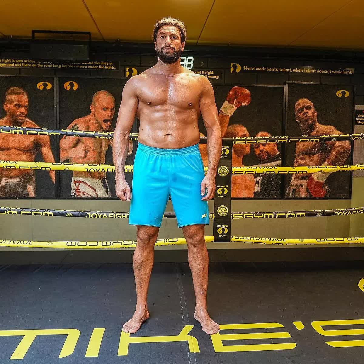 Huyền thoại thể thao lĩnh án tù vì tội bắt cóc có dùng súng, kêu oan nhưng không một ai tin- Ảnh 2.