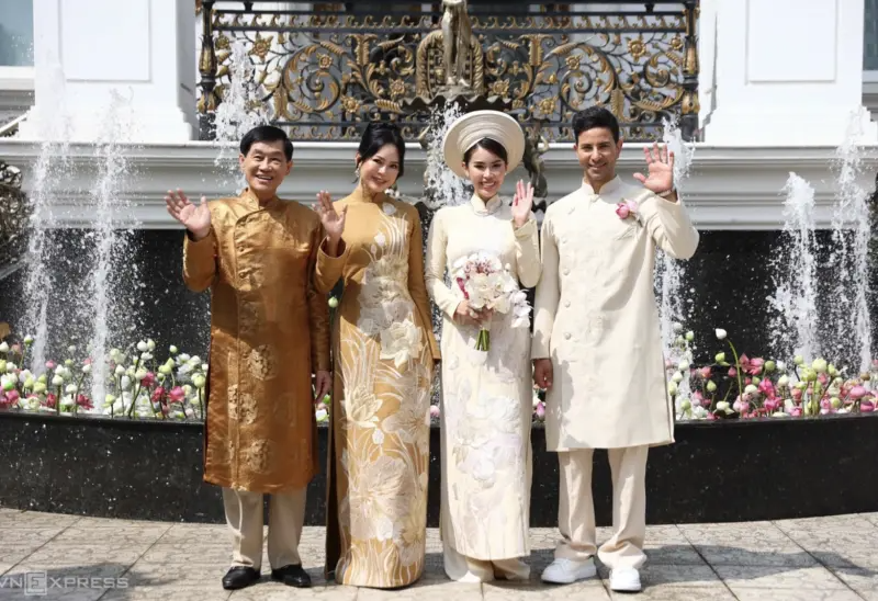 Tỷ phú Johnathan Hạnh Nguyễn tổ chức siêu đám cưới cho con gái: Nhận xét từ truyền thông quốc tế- Ảnh 1. Tỷ phú Johnathan Hạnh Nguyễn tổ chức siêu đám cưới cho con gái: Nhận xét từ truyền thông quốc tế- Ảnh 1.