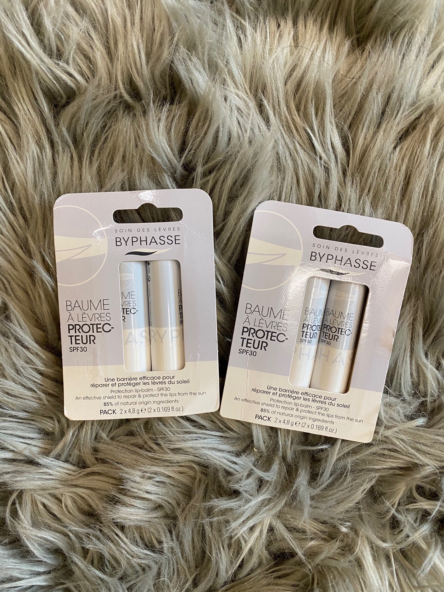 5 son dưỡng chống nắng giá bình dân không thể thiếu, dùng đều môi còn bớt thâm và hồng hẳn lên- Ảnh 4.