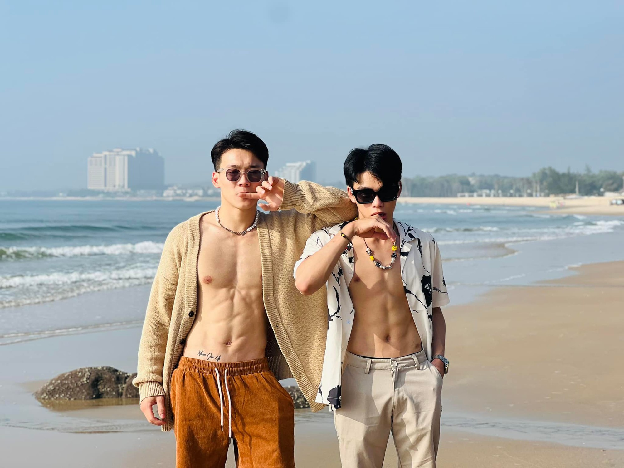 Cận 3 độ vẫn không đeo kính khi thi đấu, hot boy 10x điển trai gây sốt khi giành HCV SEA Games cho Việt Nam- Ảnh 10. Cận 3 độ vẫn không đeo kính khi thi đấu, hot boy 10x điển trai gây sốt khi giành HCV SEA Games cho Việt Nam- Ảnh 10.