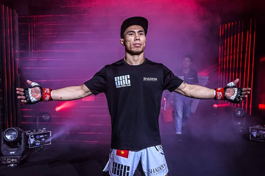 Thanh niên chạy xe ôm thành võ sĩ MMA đi thi SEA Games: 100 triệu người Việt xúc động vì 1 chi tiết- Ảnh 9. Thanh niên chạy xe ôm thành võ sĩ MMA đi thi SEA Games: 100 triệu người Việt xúc động vì 1 chi tiết- Ảnh 9.