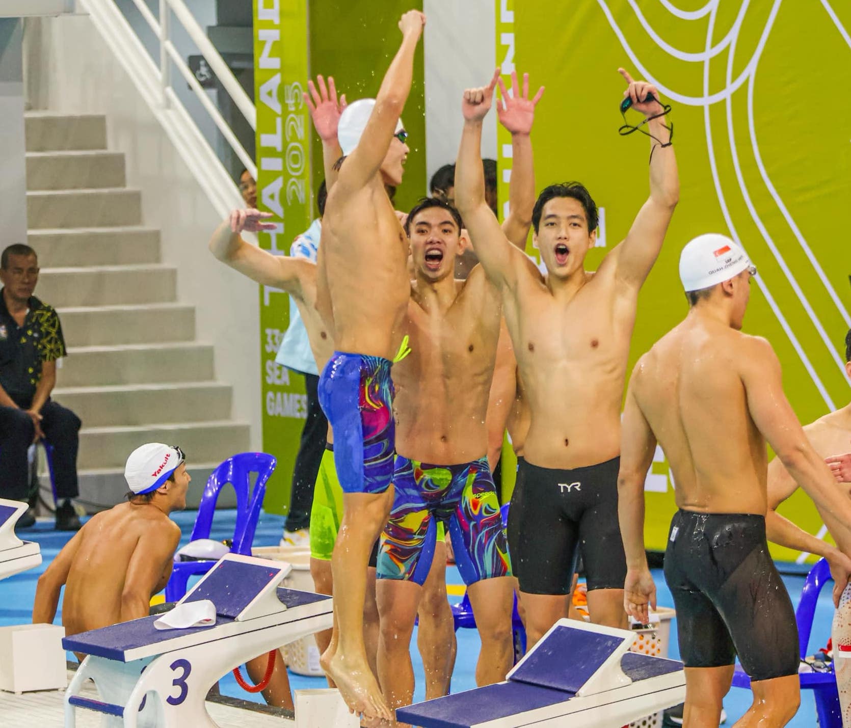 Phỏng vấn nhanh bộ tứ cực phẩm tuyển bơi giành HCV SEA Games: Thích chinh phục việc khó, Việt Nam vô địch!- Ảnh 2.