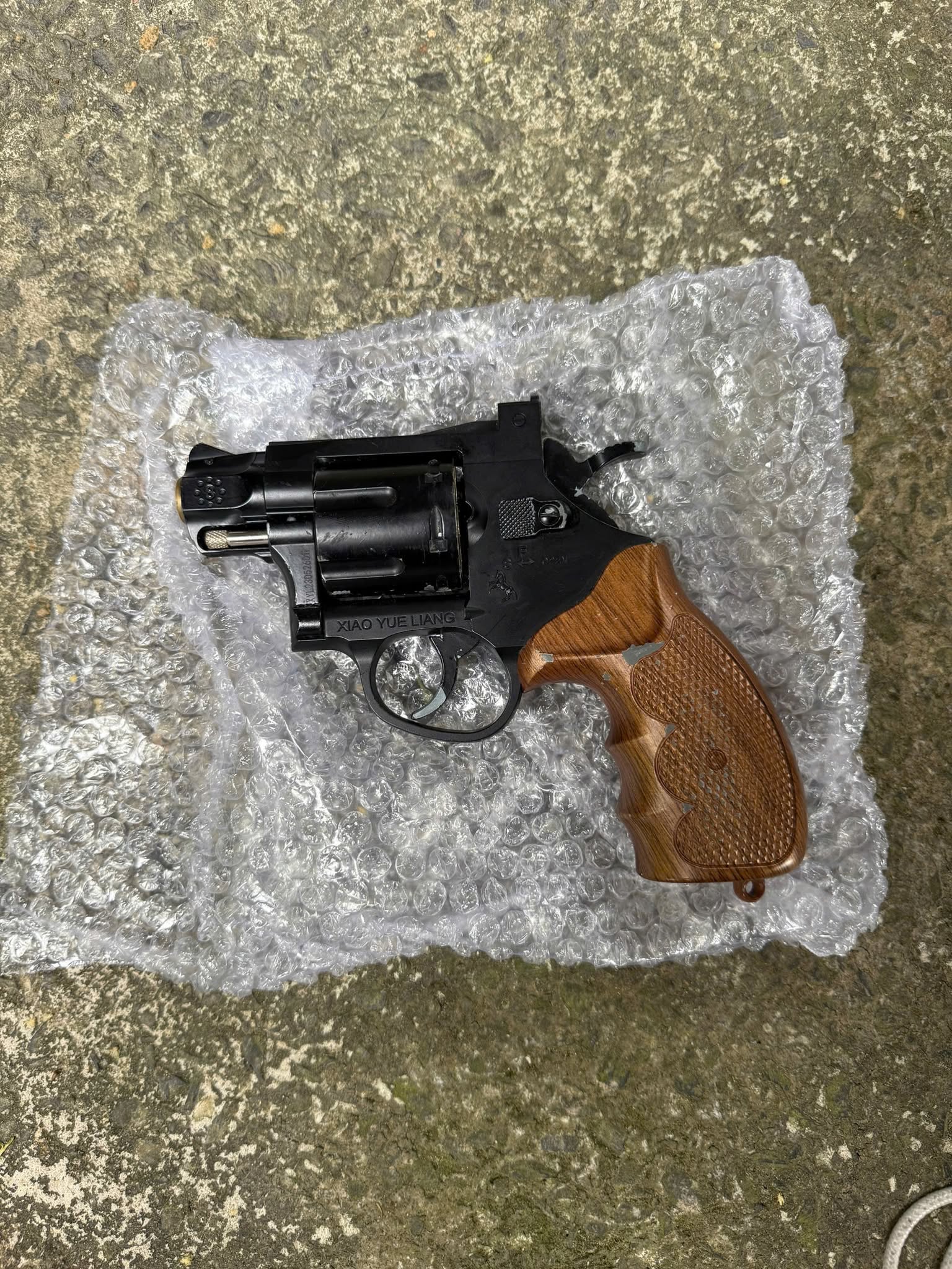 Phá đường dây ma tuý có tổ chức xuyên quốc gia: Thu 174 kg ma túy tổng hợp, 10 bánh heroin, 300 gói ma tuý dạng nước vui- Ảnh 6. Phá đường dây ma tuý có tổ chức xuyên quốc gia: Thu 174 kg ma túy tổng hợp, 10 bánh heroin, 300 gói ma tuý dạng nước vui- Ảnh 6.