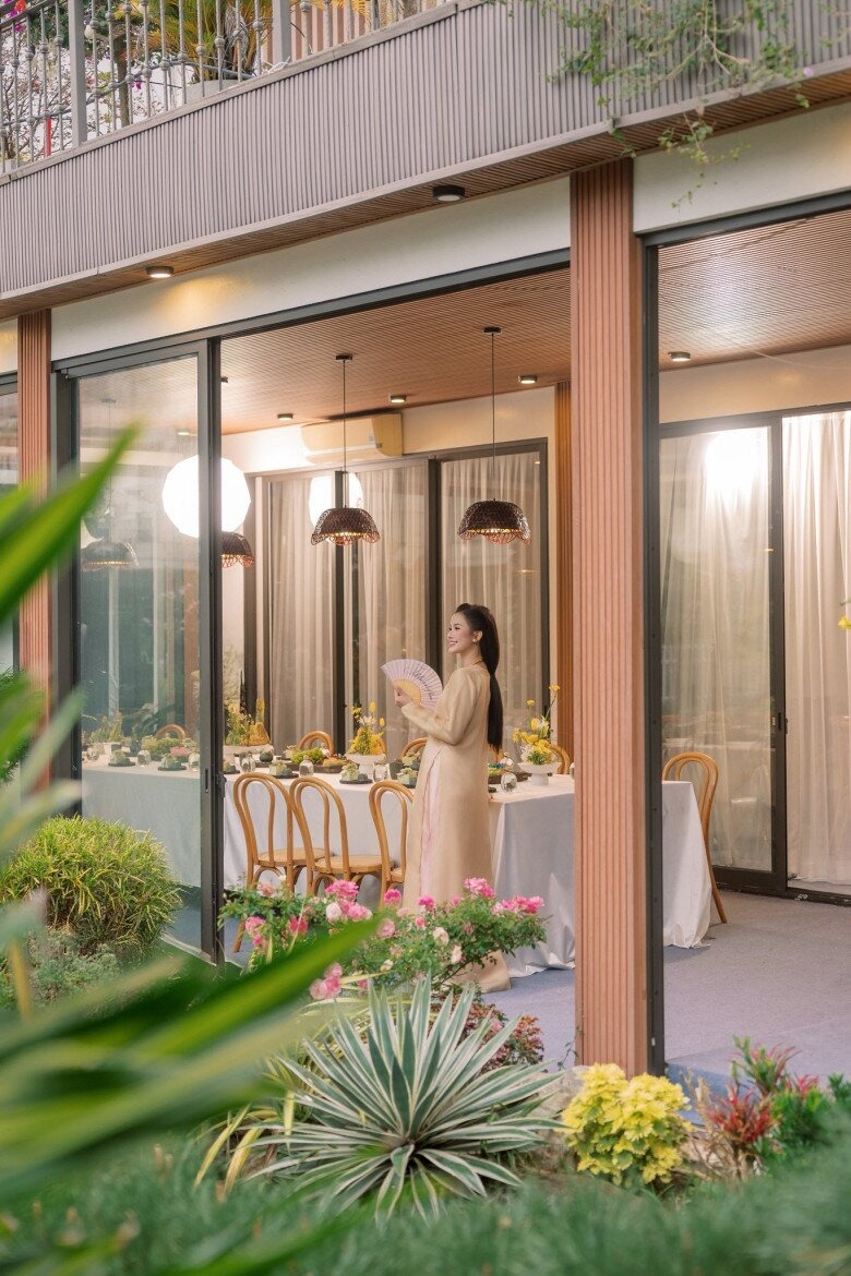 "Mỹ nhân 10 năm chăn trâu" lấy chồng giàu gia thế khủng, bước vào cửa hào môn ở biệt thự hoành tráng- Ảnh 9.