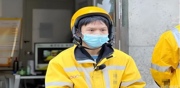 Làm shipper 5 năm, chàng trai 25 tuổi trở thành triệu phú nhờ lối sống đặc biệt- Ảnh 1.