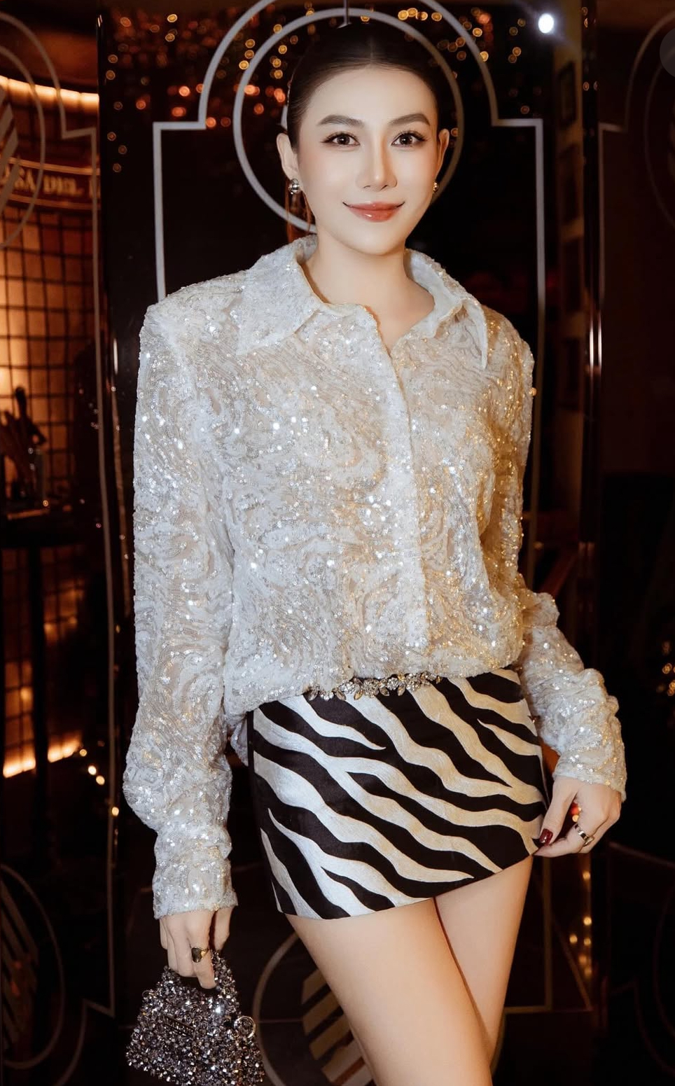 Mỹ nhân là mẹ bỉm 2 con bất ngờ hôn Vũ Khắc Tiệp- Ảnh 2.